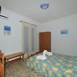 Santa Irini Perissa (Santorini)