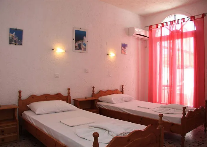 Santa Irini Hotel 2*