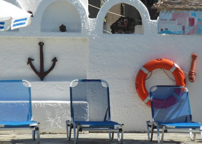 Santa Irini 2* Perissa (Santorini)