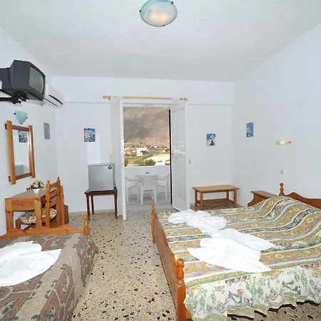 Santa Irini Hotel 2*
