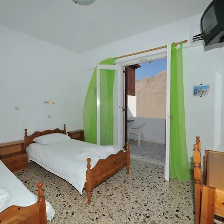 Santa Irini 2* Perissa (Santorini)