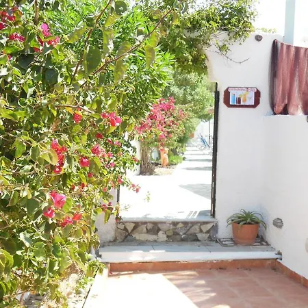 Hotel Santa Irini 2*