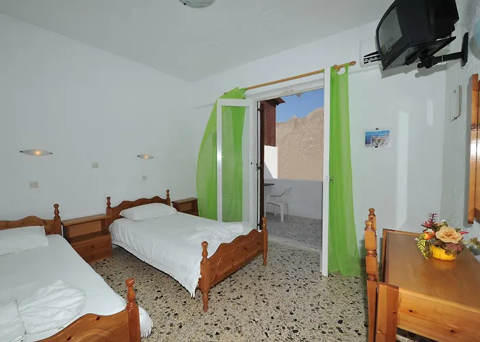 Santa Irini 2* Perissa (Santorini)