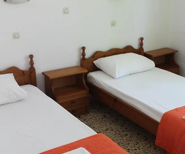 Santa Irini Hotel Perissa (Santorini)