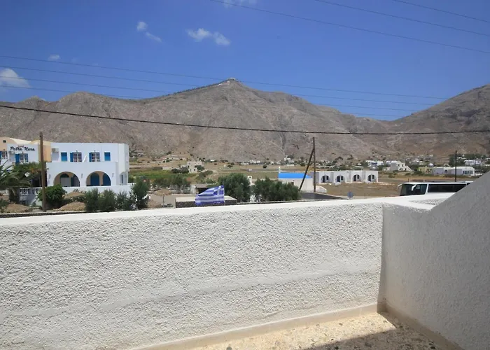 Santa Irini Perissa (Santorini)