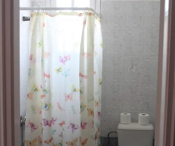 Santa Irini ホテル ペリッサ