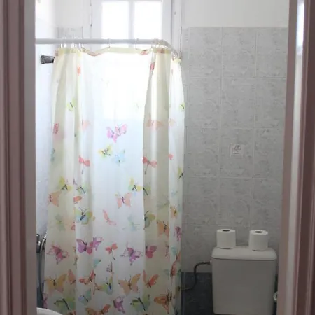 Santa Irini ホテル ペリッサ