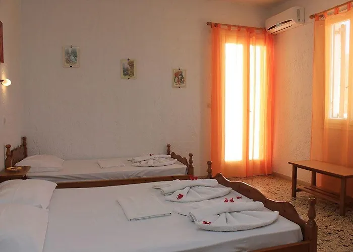 Hotel Santa Irini Perissa (Santorini)