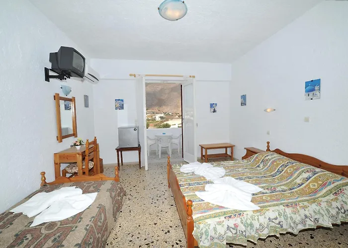 Santa Irini Hotel 2*