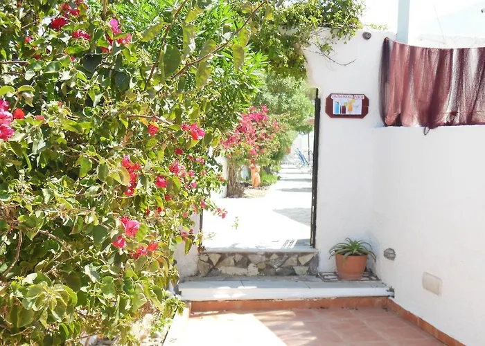 Hotel Santa Irini 2*