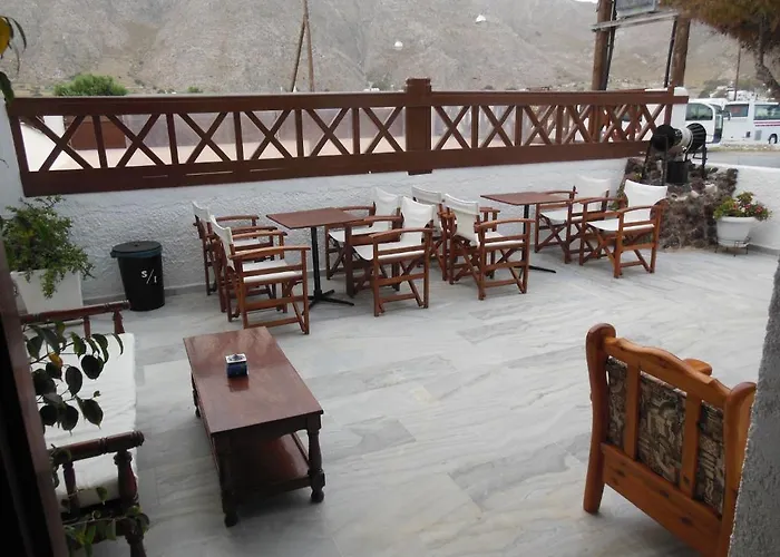 Hotel Santa Irini Perissa (Santorini)