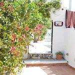 Hotel Santa Irini 2*