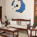 Santa Irini Perissa (Santorini)