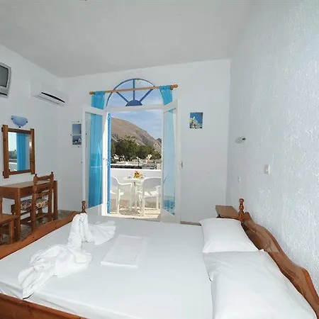 Santa Irini Otel Perissa (Santorini)
