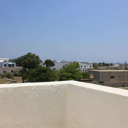 Santa Irini Otel Perissa (Santorini)